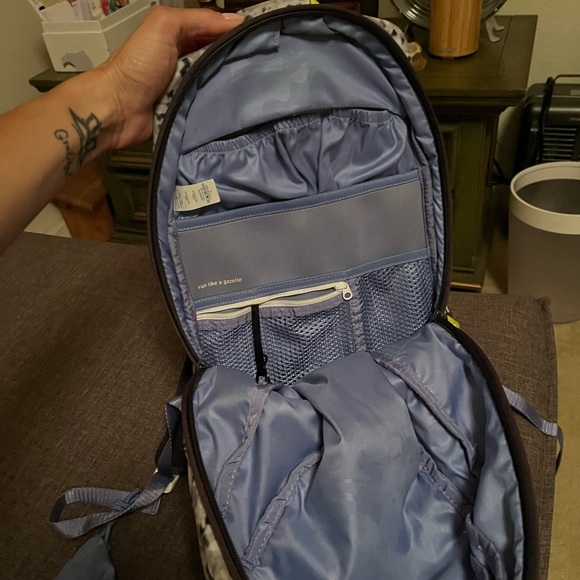 SOLD‼️SOLD‼️Lululemon backpack - Picture 10 of 10